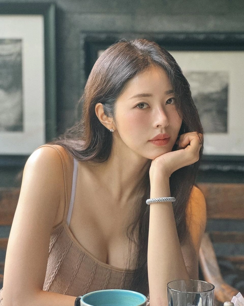 “딱 좋아”…서동주, 신혼여행 첫날→여름빛 여유 포착 / 방송인 서동주 인스타그램