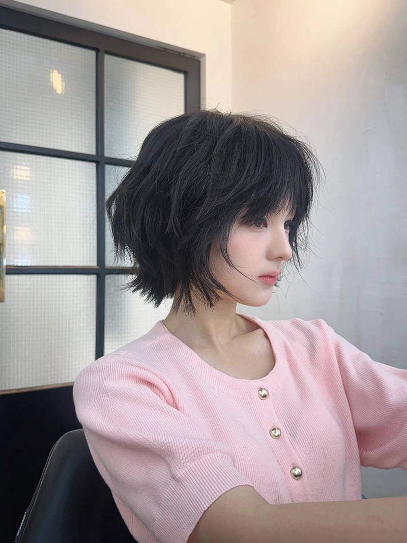 “단발로 다시 태어나다”…규빈, 산뜻한 변화→청량 감성 대폭발 / 가수 규빈 인스타그램