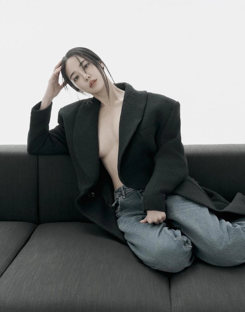 “묵혀둔 사진 올려야지”…이주연, 절제된 시선→관능적 변화 / 배우, 가수 이주연 인스타그램