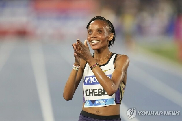 “여자 5,000m 첫 13분대”…체벳, 유진 다이아몬드리그→세계 신기록 달성 / 연합뉴스