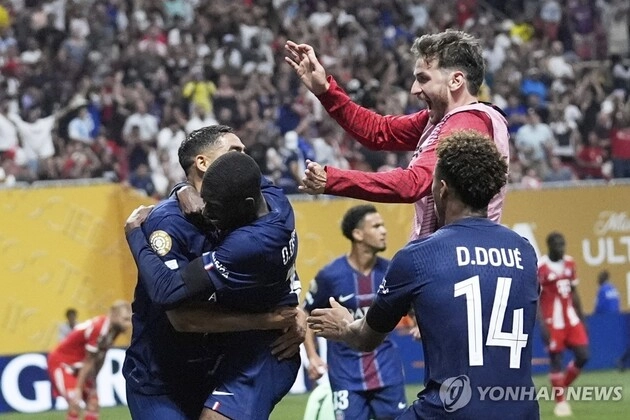 “2명 퇴장 악재 돌파”…PSG, 뮌헨 2-0 제압→클럽월드컵 4강행 / 연합뉴스