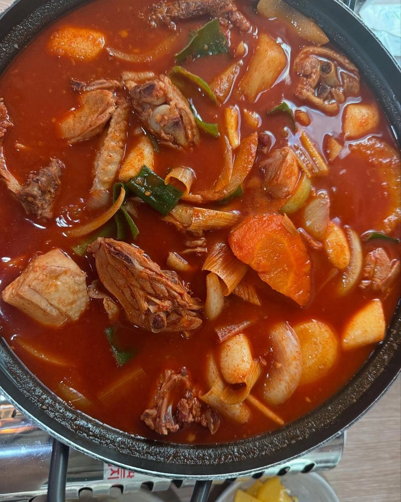 “여배우의 식단”…이수지, 정겨운 한 끼→뜨거운 여름 위로 / 코미디언 이수지 인스타그램