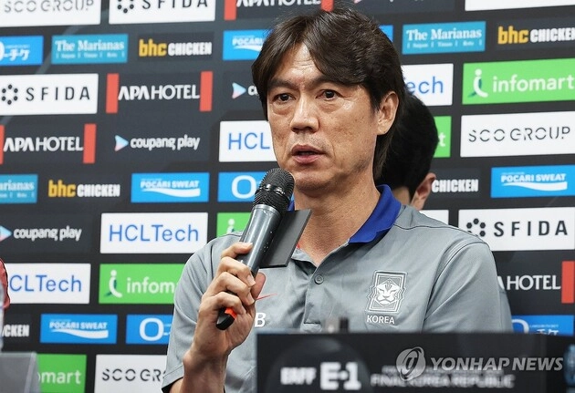 “수비 기대주 점검”…홍명보, 동아시안컵 앞두고→월드컵 대비 청사진 제시 / 연합뉴스