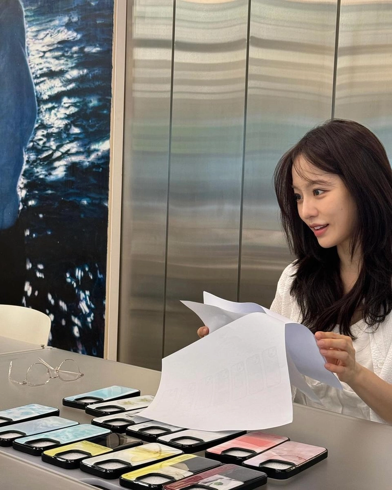 “재밌는 프로젝트 준비 중”…배윤경, 설렘 가득 여름→감각의 순간 포착 / 배우 배윤경 인스타그램