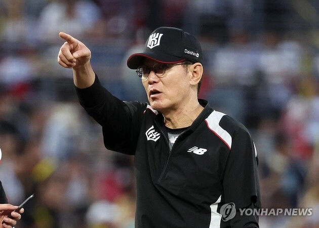 “전반기 5할+5승 목표”…이강철 감독, kt 두산전 앞두고 각오→순위 경쟁 전망 / 연합뉴스