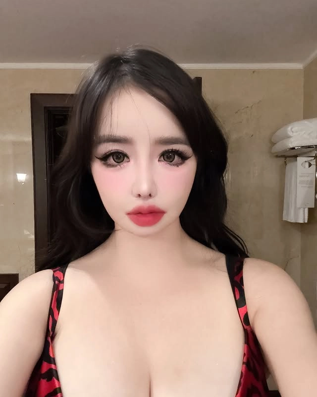 박봄 / 인스타그램