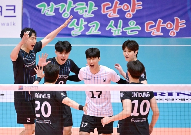 “이승준 24점 폭발”…현대캐피탈, 한전 완파→퓨처스 챔프전 4연승 질주 / 연합뉴스