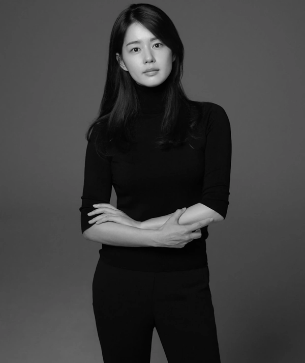 “새로운 시작에 나섰다”…김주현, 토탈셋 전속계약→배우 복귀 행보 / 토탈셋