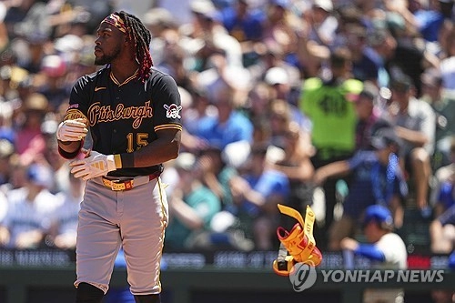 “169㎞ 홈 송구 폭발”…오닐 크루스, 시애틀전 외야 어시스트→MLB 역대 2위 기록 / 연합뉴스