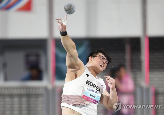 “한국신기록 20ｍ21”…박시훈, 포환던지기 고등부→역사적 우승 달성 / 연합뉴스