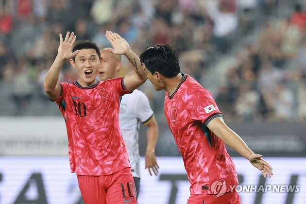 “이동경 선제골 폭발”…홍명보호, 동아시안컵 중국전 전반 2-0 리드→승리 시동 / 연합뉴스