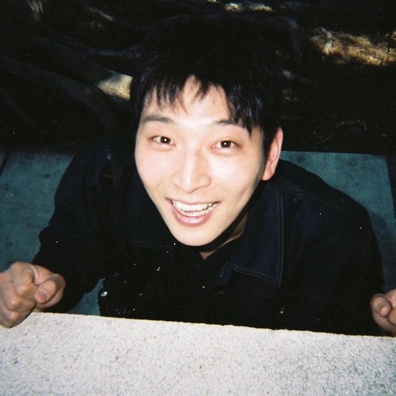 “그때의 나는 많이 신났었구나”…정진운, 해맑은 미소→순수한 에너지 방출 / 그룹 2AM 정진운 인스타그램