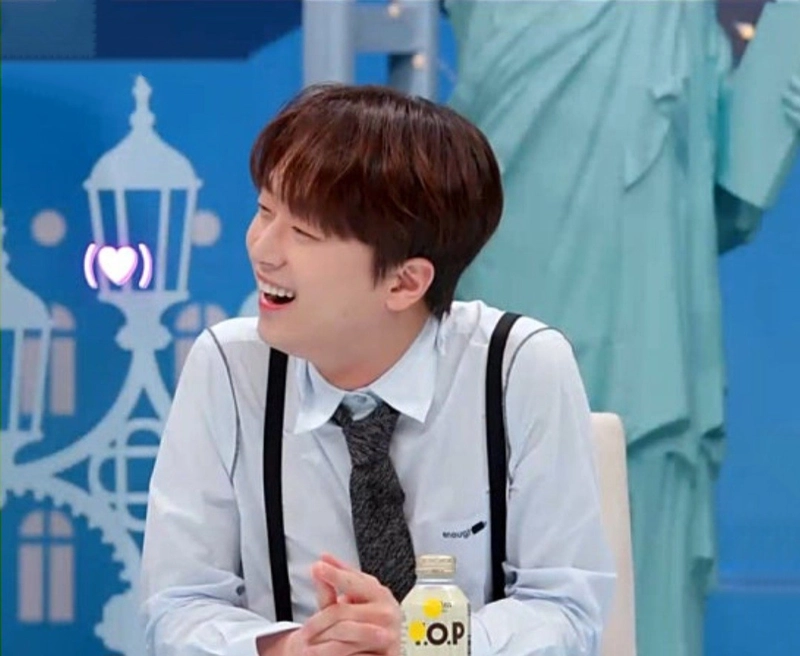 '톡파원 25시' 이찬원 덕후 등장에 격한 반응, 이원일 "찬원 씨 응원봉 소중히 간직 중"