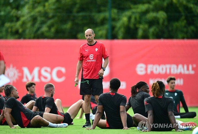 “모드리치 합류 공식화”…알레그리, AC밀란 복귀 기자회견→8월 영입 시사 / 연합뉴스
