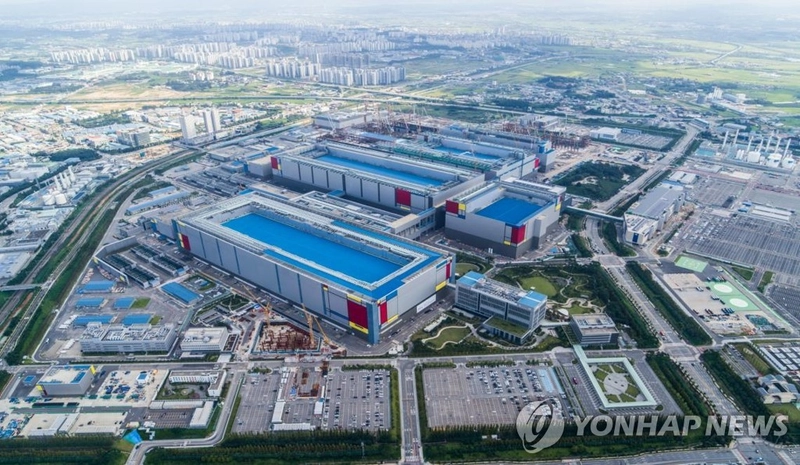 ‘삼성전자’ 2분기 영업이익 55.9% 감소…DS부문 재고 평가손실 1조 원 반영