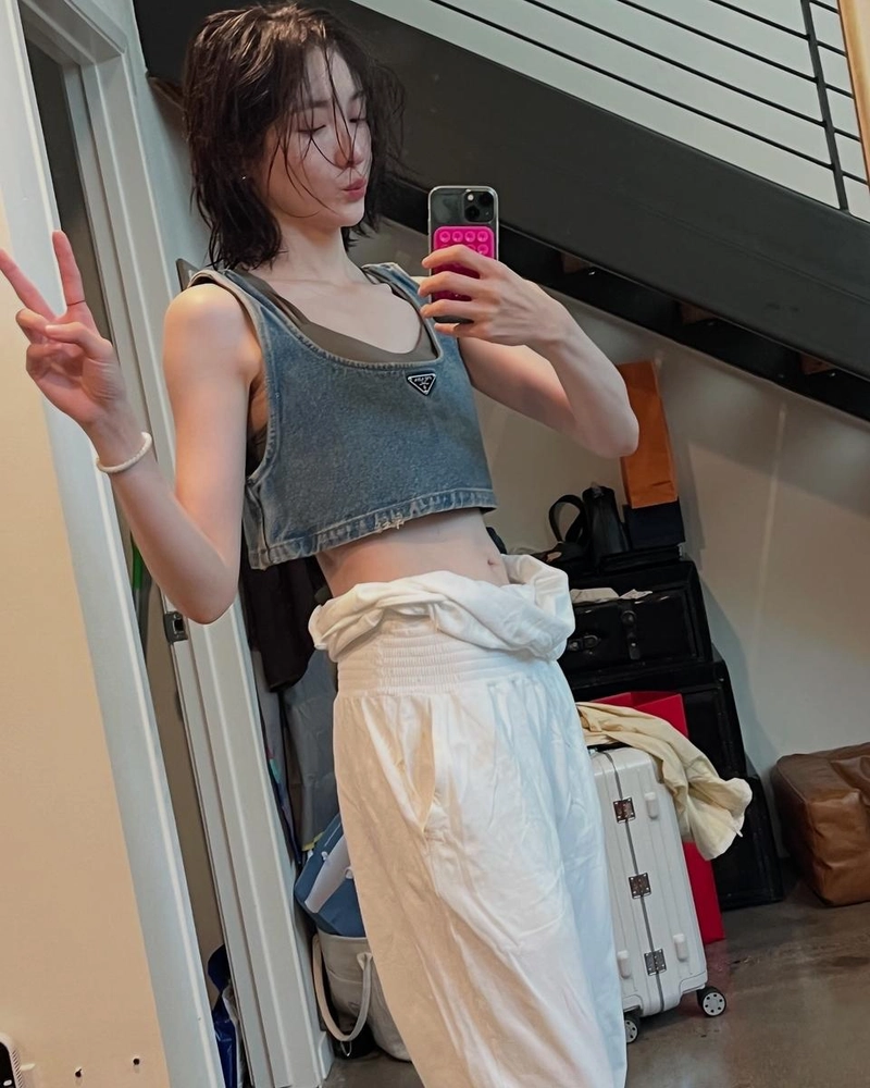 “하루의 자유, 그대로 담았다”…박지현, 여름날의 여유→멋스러운 셀카 변신 / 배우 박지현 인스타그램
