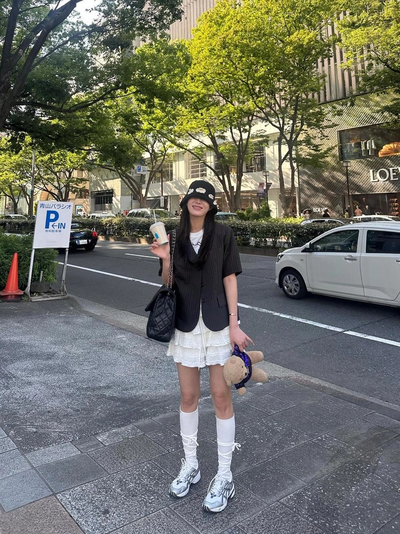 “지난 날의 여행 속 무더위”…임수향, 여름의 거리→소녀 감성 폭발 / 배우 임수향 인스타그램