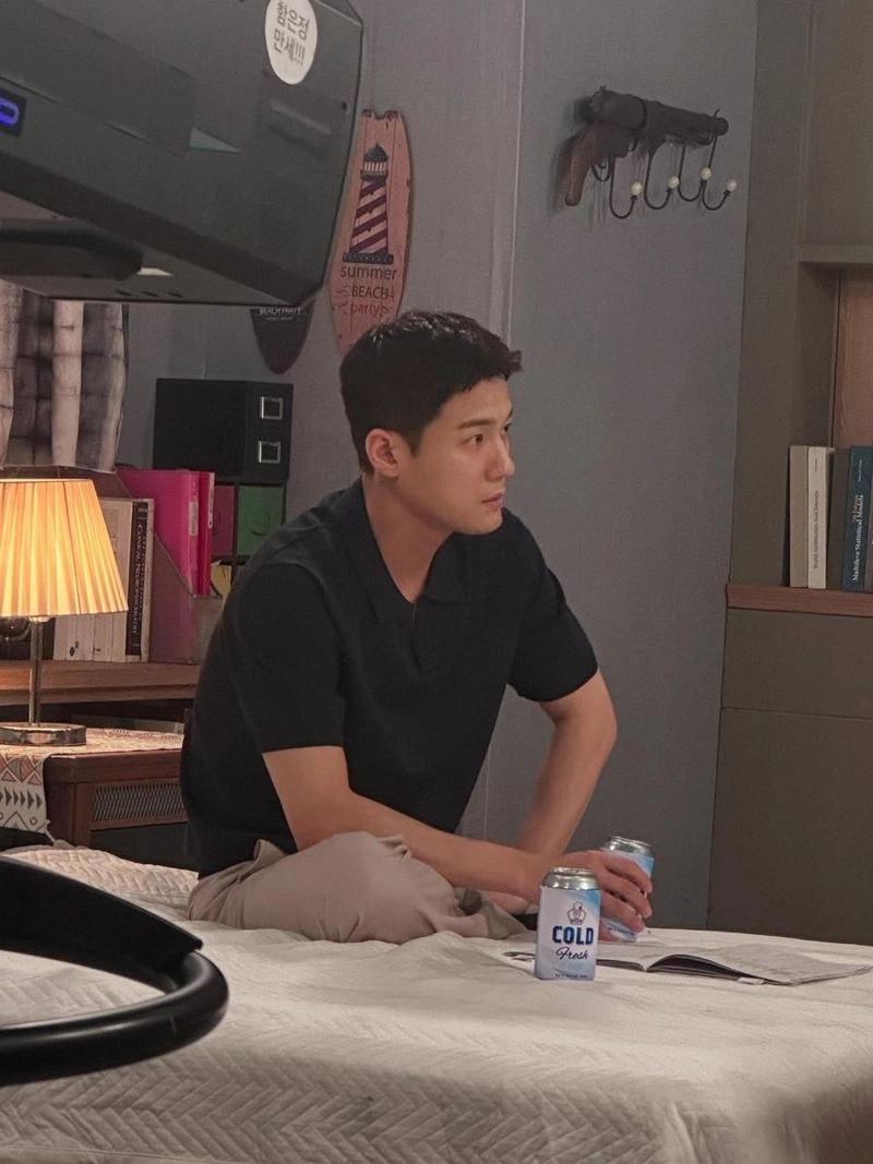 “더운날 맥주 한 잔”…서준영, 여름 한가운데→고요한 휴식 속으로 / 배우 서준영 인스타그램