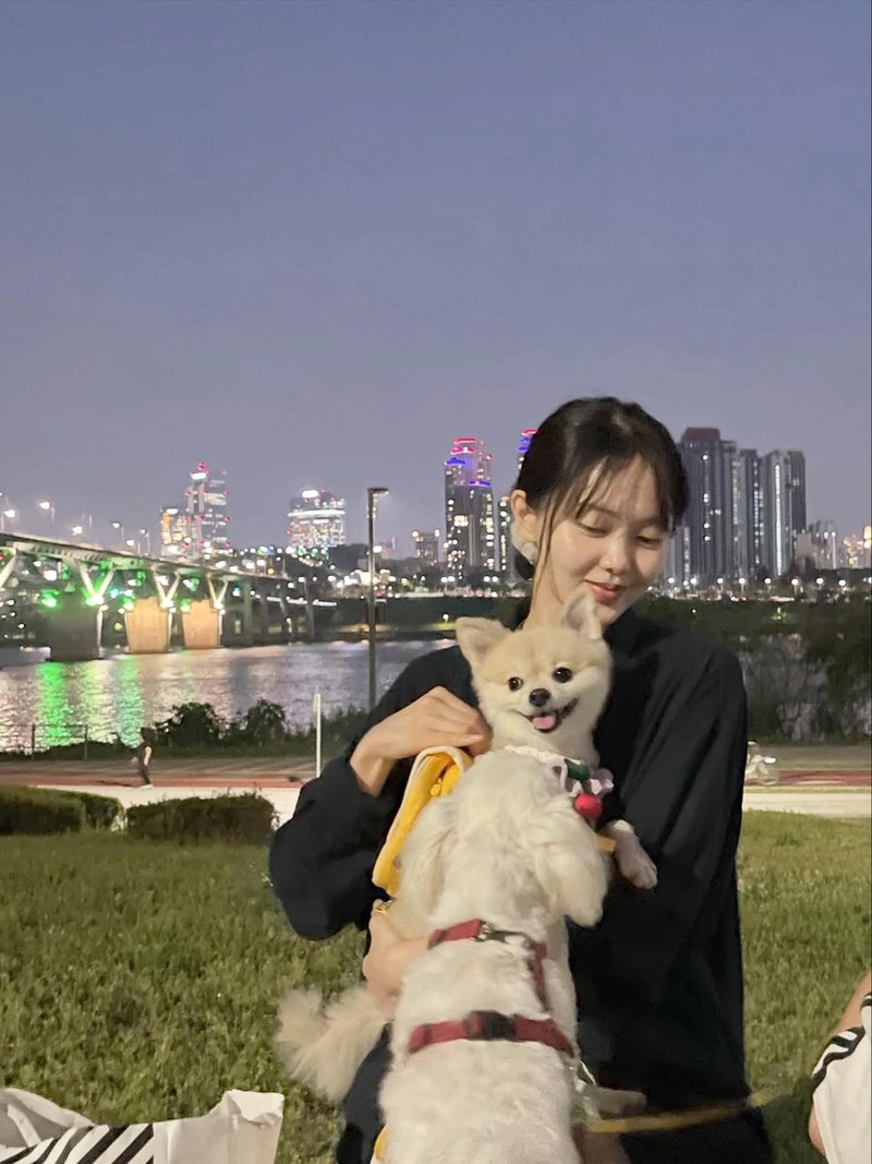 “뽀시래기들 모아모아”…여주하, 여름밤 강변에서→순수 일상 속 힐링 / 배우 여주하 인스타그램