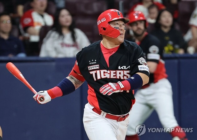 “3회 교체 아쉬움”…최형우, 한화전 주루 중 부상→경기 조기 이탈 / 연합뉴스