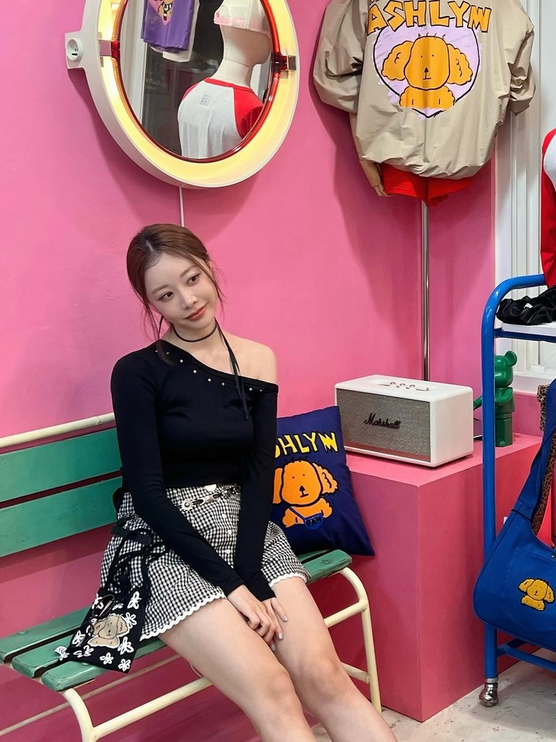 “한남동의 설렘 담았죠”…브브걸 은지, 반전 미소→한여름 나들이 감성 / 걸그룹 브브걸 은지 인스타그램