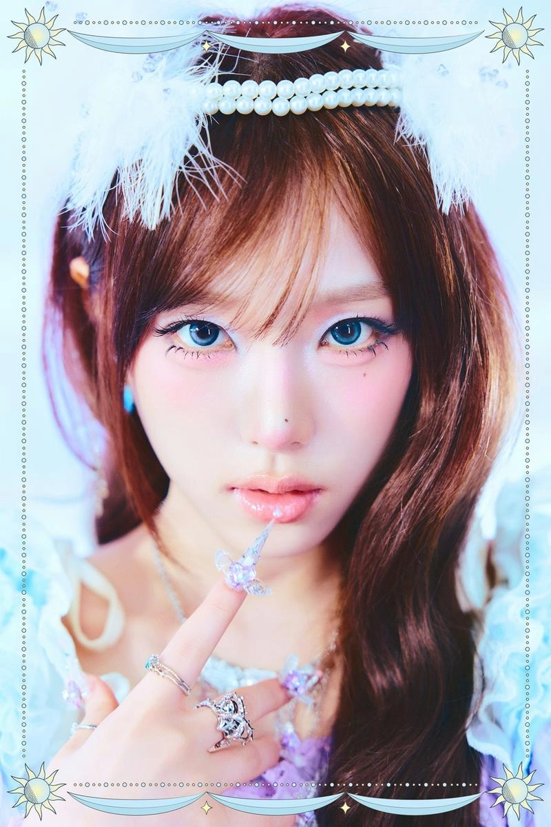 “도도한 엔젤의 반전 매력”…최예나, ‘Blooming Wings’ 몽환 비주얼→컴백 기대감 증폭