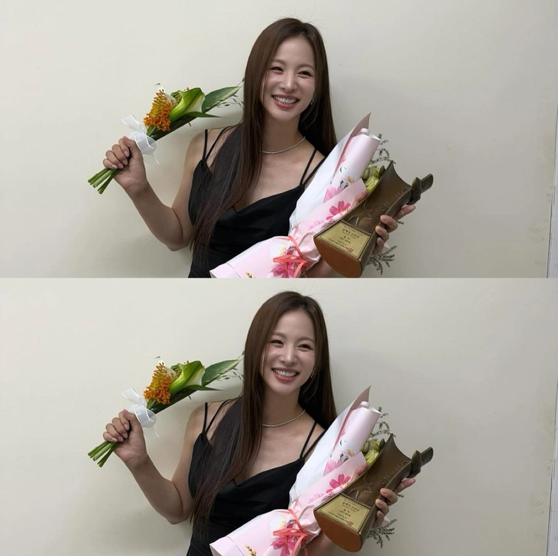 “신인상이 얼마나 값지고 의미 있는지”…솔지, 눈부신 미소로 감격→여름의 증명 / 걸그룹 EXID 솔지 인스타그램