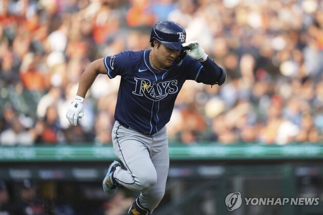 “좌전 안타로 시즌 2안타”…김하성, 4타수 1안타 3삼진 / 연합뉴스