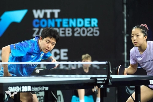 “3-1 역전승 합작”…임종훈-신유빈, WTT 미국 스매시 혼복 8강행 / 연합뉴스