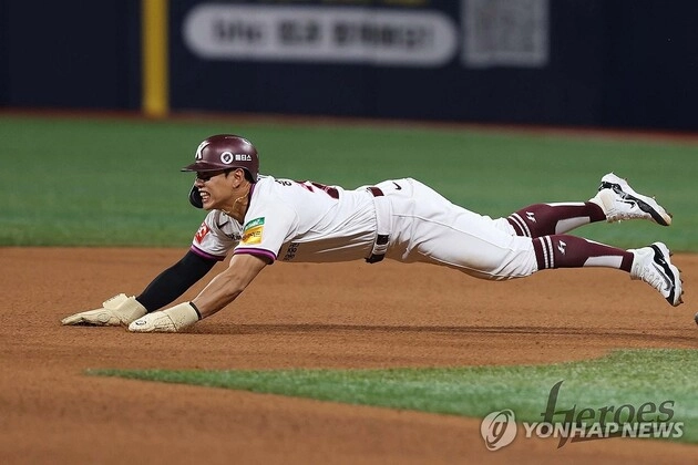 “도루 34연속 성공 마침표”…송성문, 3년 만에 도루 실패로 기록 중단 / 연합뉴스