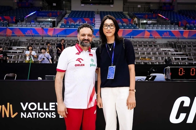 “옛 스승과 재회”…김연경, 라바리니 감독 만남 일본서 성사 / 연합뉴스