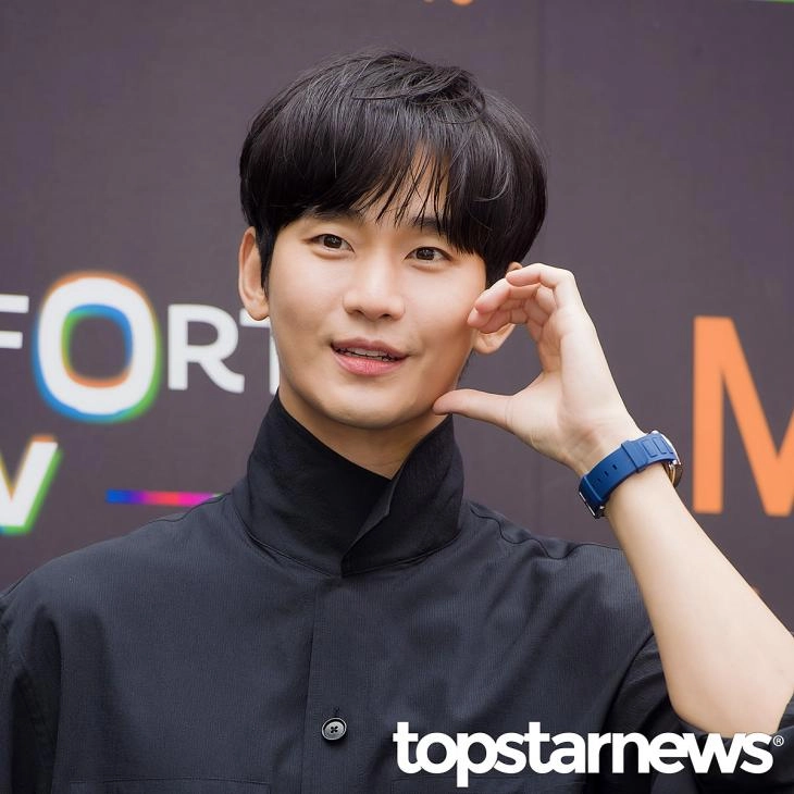 김수현/톱스타뉴스 HD포토뱅크