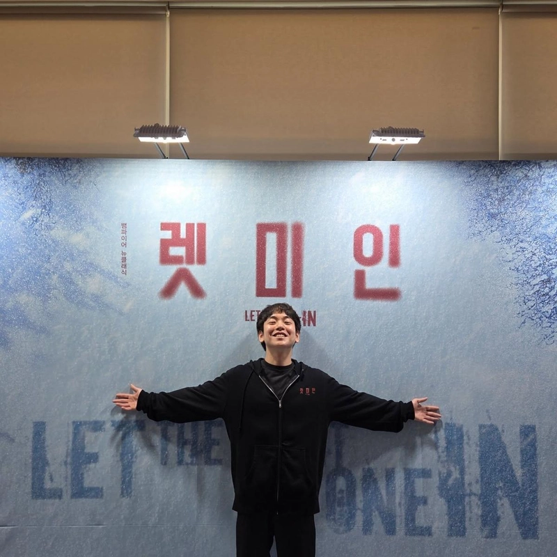 “벌써 5주 남았습니다”…안승균, 벅찬 무대 앞에서→여름 감성 울리다 / 배우 안승균 인스타그램