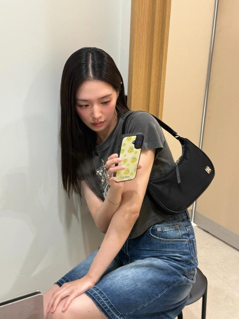 “도심 속 여름 오후”…박규영, 명동에서 포착한 청량한 반전 / 배우 박규영 인스타그램