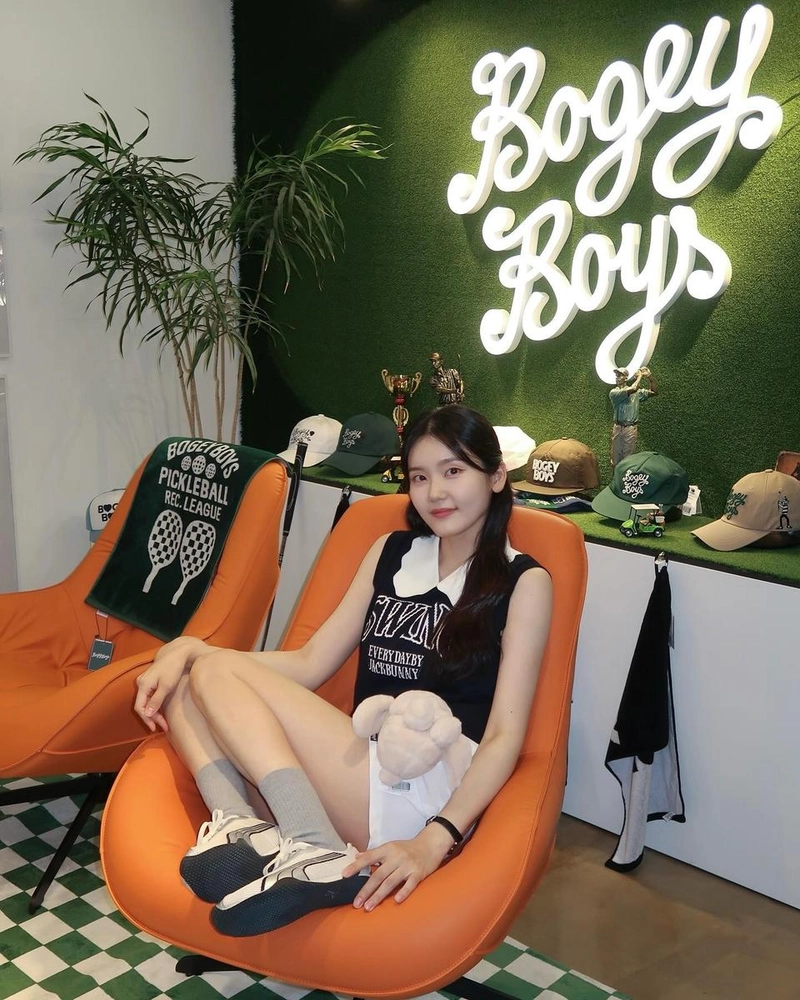 “내 토끼 볼주머니 어떤데”…심소영, 여름 골프장→청량한 소녀미 / 배우 심소영 인스타그램