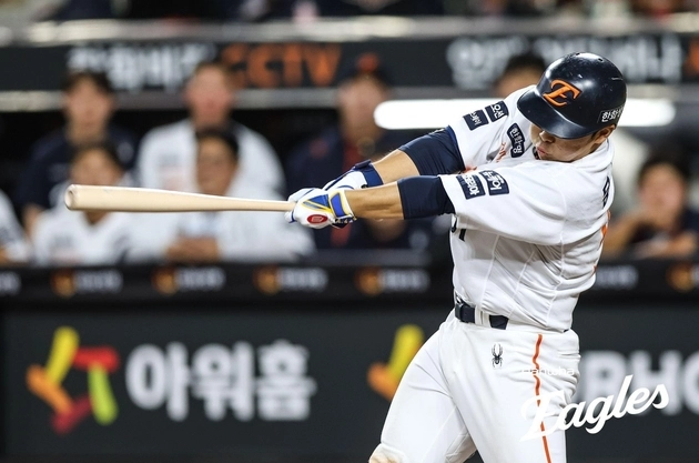 “문현빈 9회 끝내기 적시타”…한화, KIA에 3-2 역전승 6연승 질주 / 연합뉴스