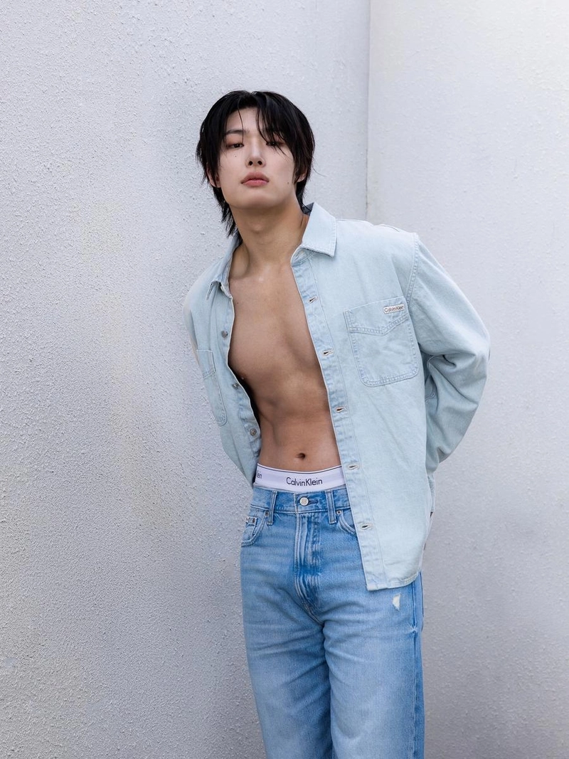 “Do you have your calvins on”…에이티즈 민기, 흠뻑 젖은 청춘→강렬한 섬광 / 그룹 에이티즈 민기 인스타그램