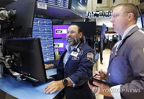 S&P 500·나스닥 사상 최고치 경신…‘엔비디아’ 시총 4조 달러 돌파