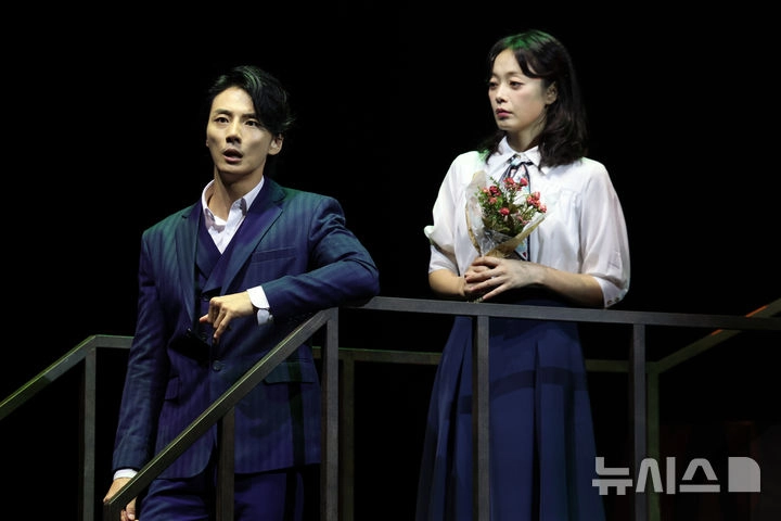 전소민-윤시윤, 연극 '사의 찬미' 시연 / 뉴시스