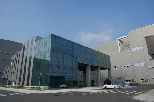 엘앤에프, SK온과 북미 LFP 공급 협력에 11% 급등…이차전지주 동반 강세