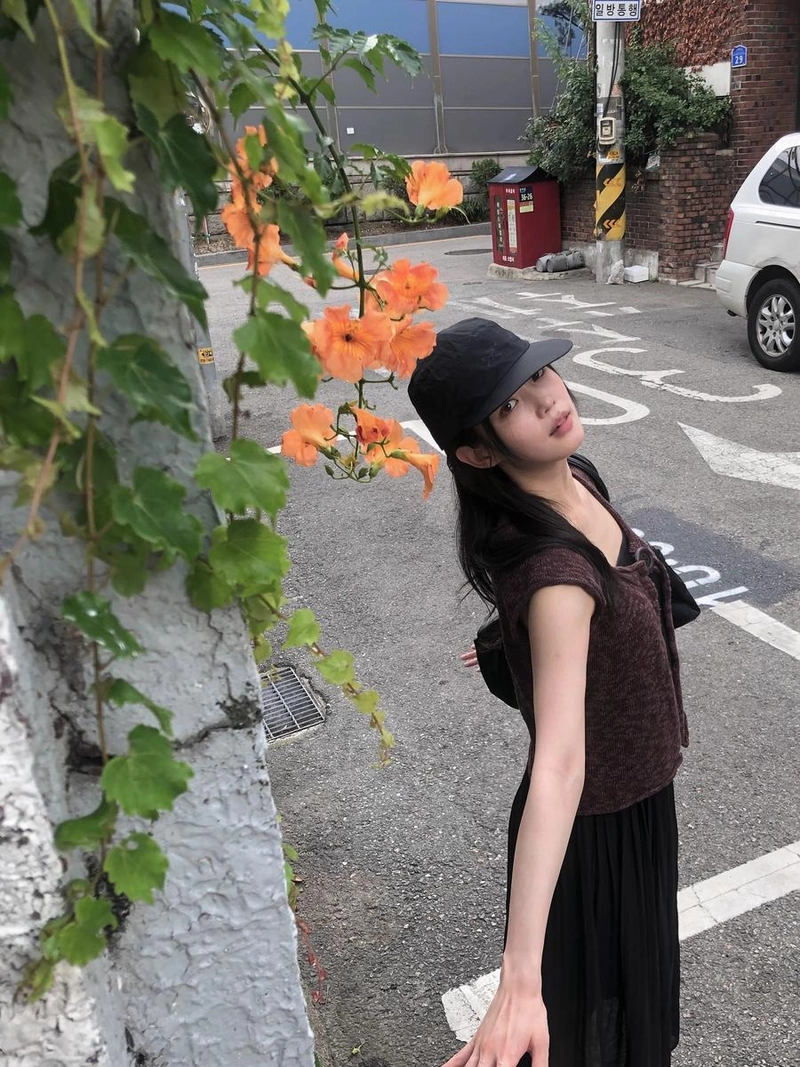 “그런.. 그런”…우다비, 흐드러진 여름 오후→감성 일상 담은 순간 / 배우 우다비 인스타그램