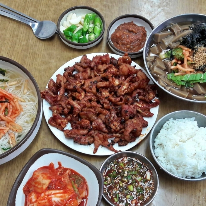 의성공설전통시장 양념구이 향연