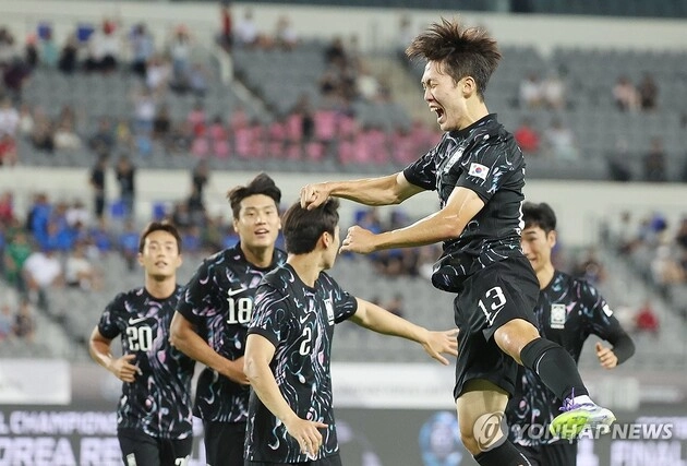 “전반 27분 선제 결승골”…강상윤, 홍콩전 맹활약에 팀 2-0 승리 견인 / 연합뉴스