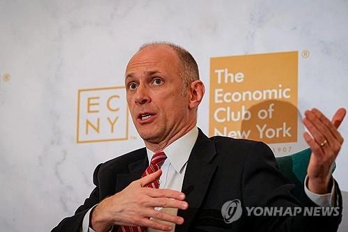 美 시카고 연은총재 "관세 발표로 연준 금리인하 지연 우려"