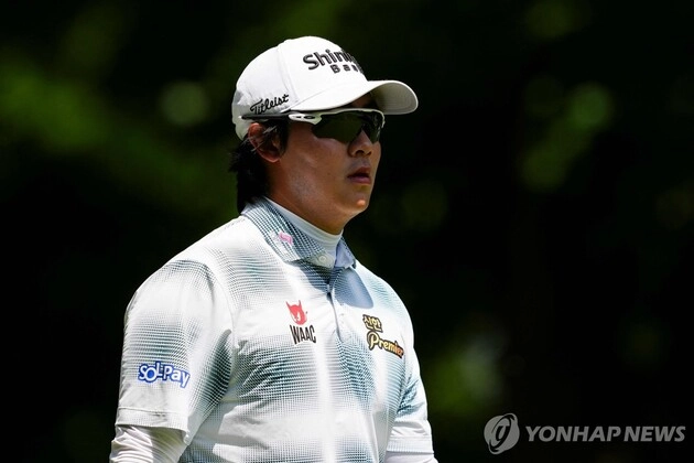 “33ｍ 이글 칩샷 작렬”…김찬, ISCO 챔피언십 선두 질주 2R 11언더 / 연합뉴스