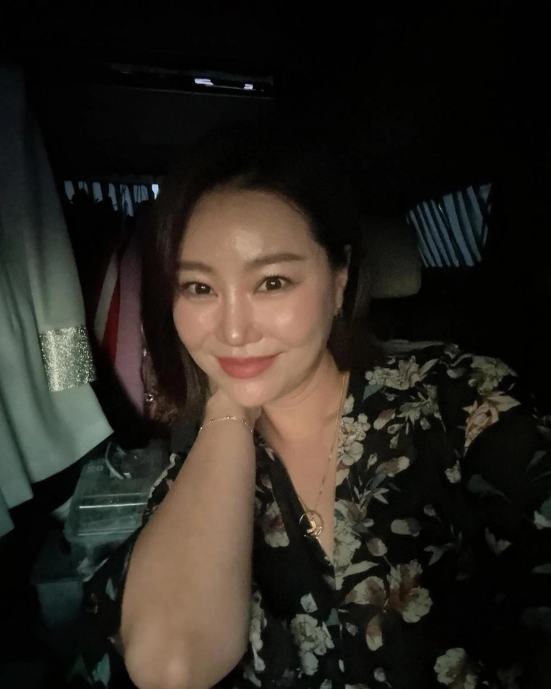 “분위기 좋고 좋고”…김양, 여운 가득 퇴근길→차 안 셀카 / 가수 김양 인스타그램