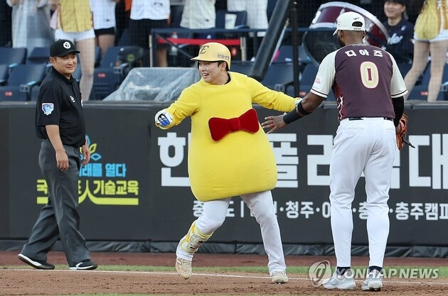 “역전 홈런·끝내기 안타”…문현빈, 한화 전반기 1위 이끌며 데뷔 첫 올스타전 / 연합뉴스