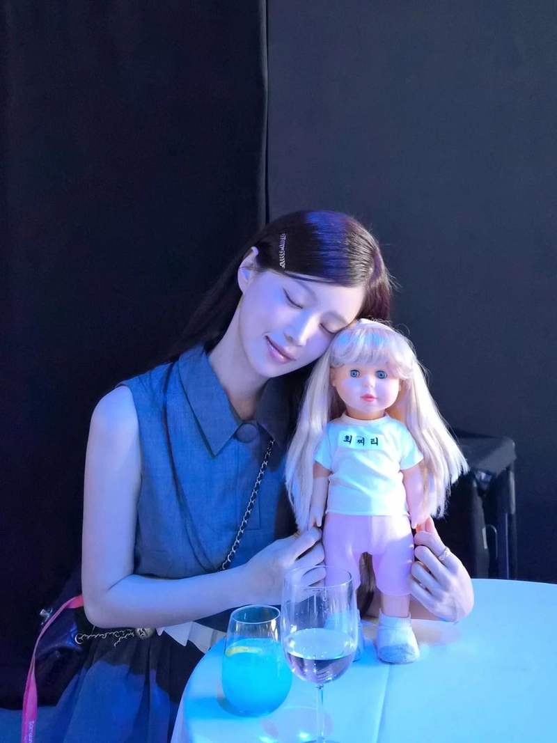 “뉴욕의 빛 아래 포근한 미소”…김아린, 모델의 일상→감성 가득 인증 / 솔로지옥4 출연자 모델 김아린 인스타그램