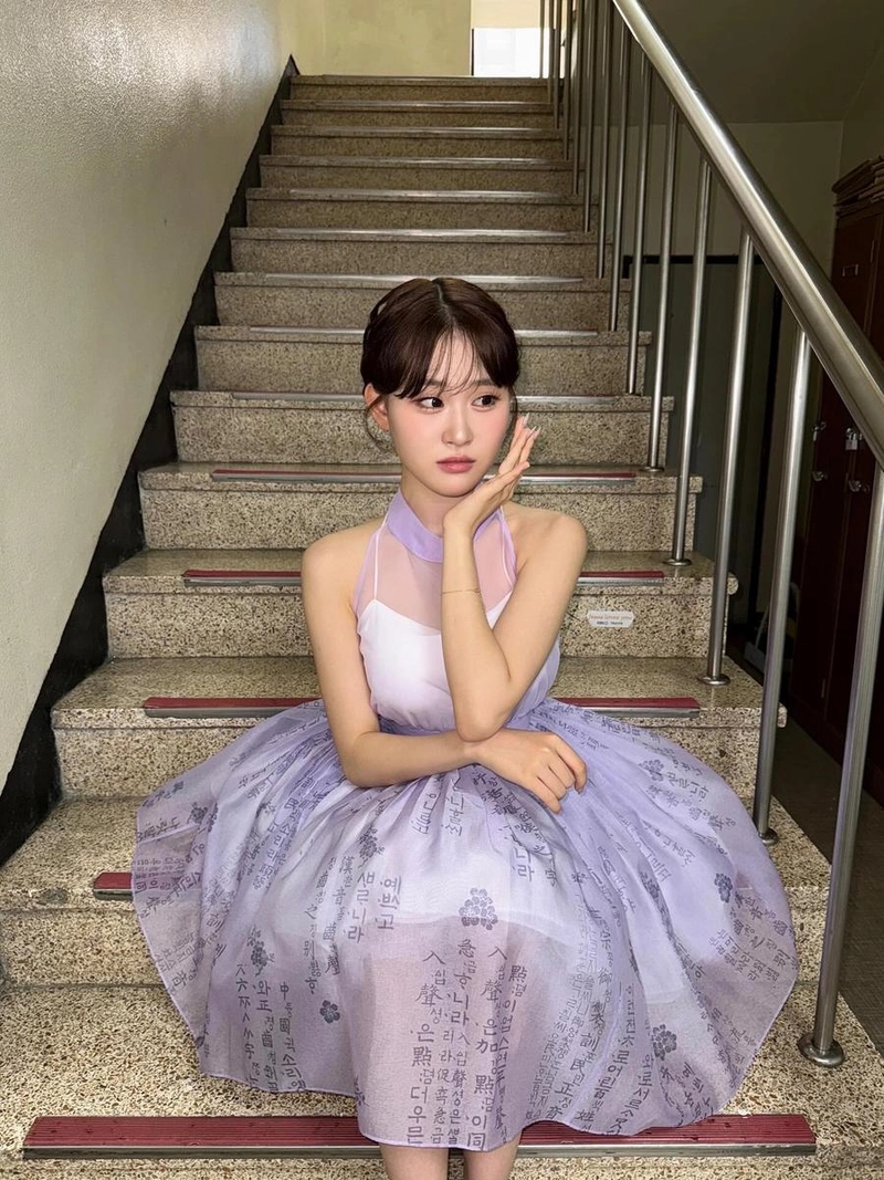 “열린음악회 여운”…김다현, 라일락빛 단아함→한글 한복 자태 / 가수 김다현 인스타그램
