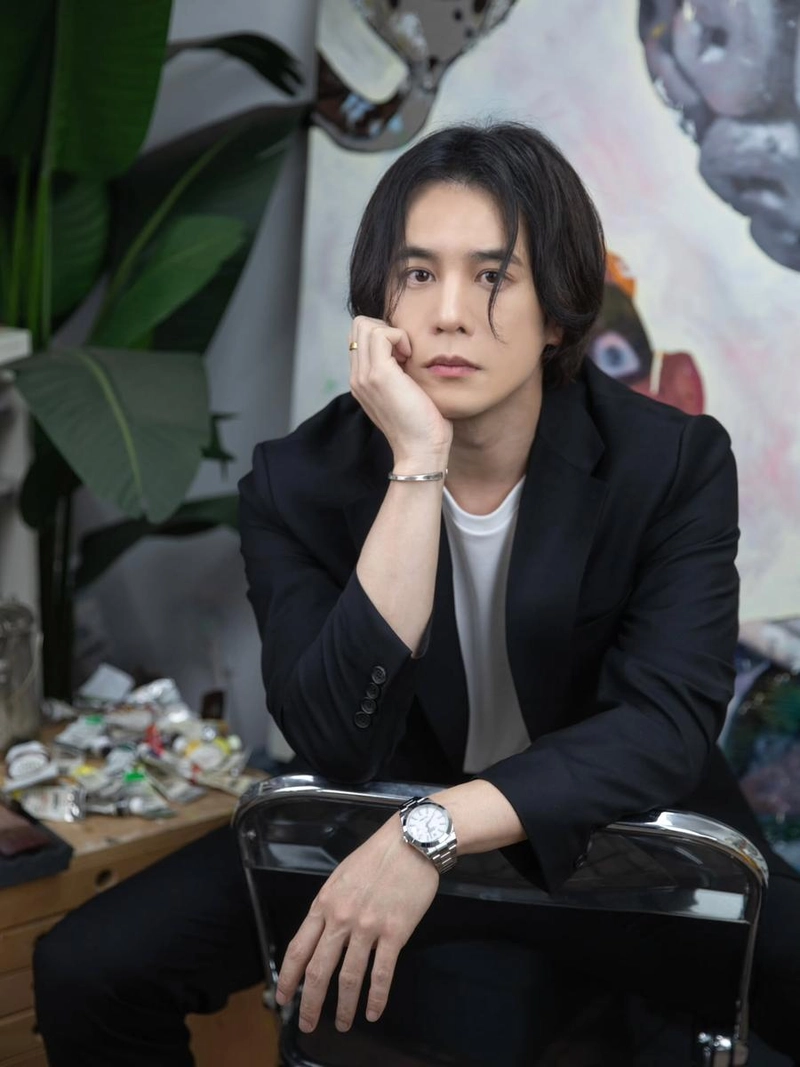 “문장은 가끔 방향을 바꾼다”…박기웅, 여름 오후→고요한 확신 담은 시선 / 배우 박기웅 인스타그램